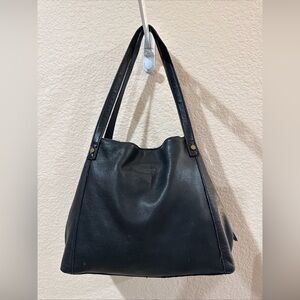 Elegant Black Shoulder Bag
